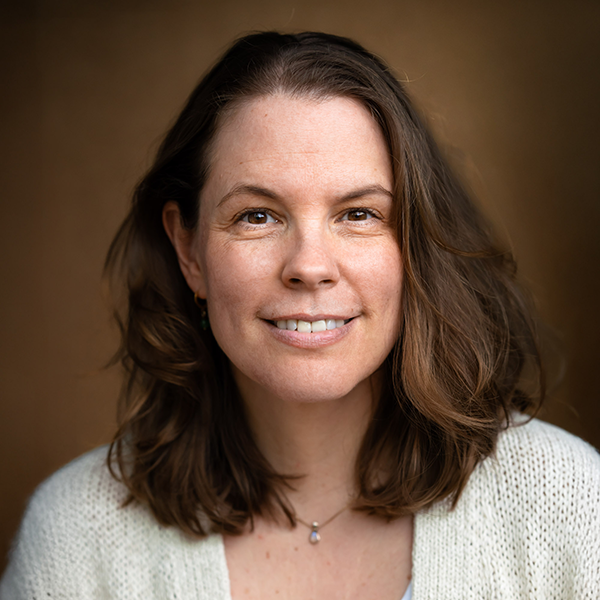 Katharina Meier – Integrative and somatic psychotherapist and trauma therapist (licensed under the German Healing Practitioner Act)